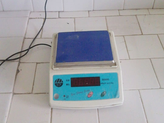 電子天秤